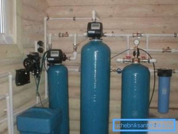 Монтаж водоснабжения из скважины немыслим без использования нескольких уровней фильтрации